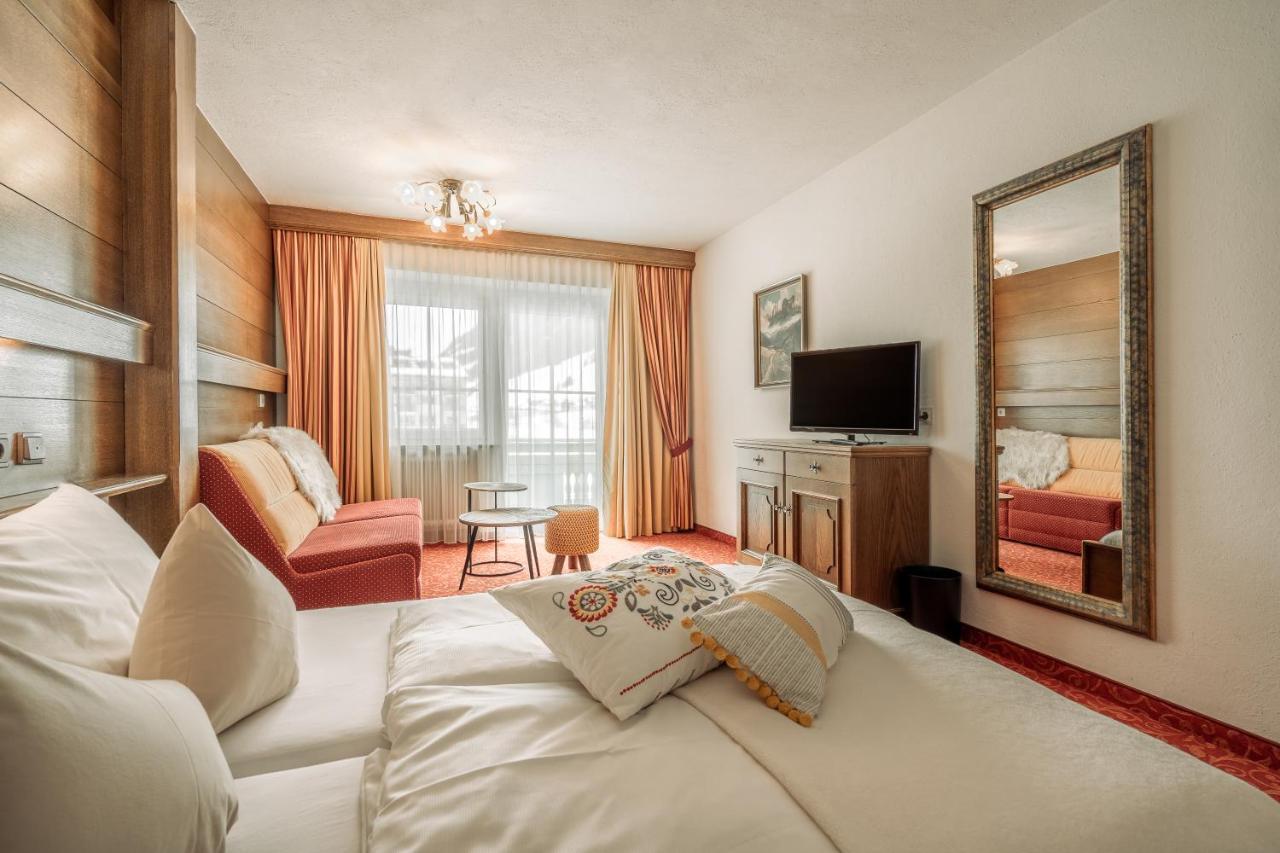Fortuna Apart Hotel B&B Ишгль Экстерьер фото