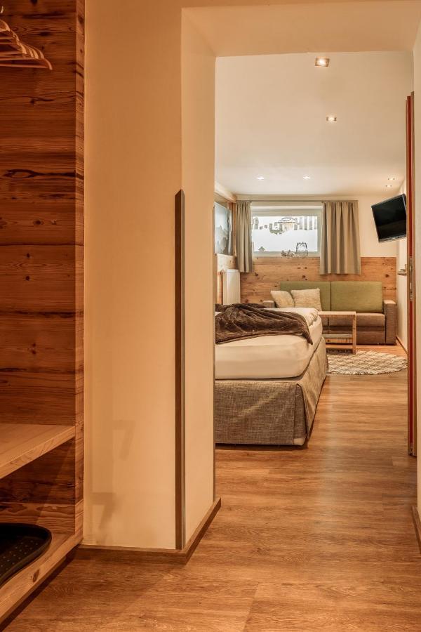 Fortuna Apart Hotel B&B Ишгль Экстерьер фото